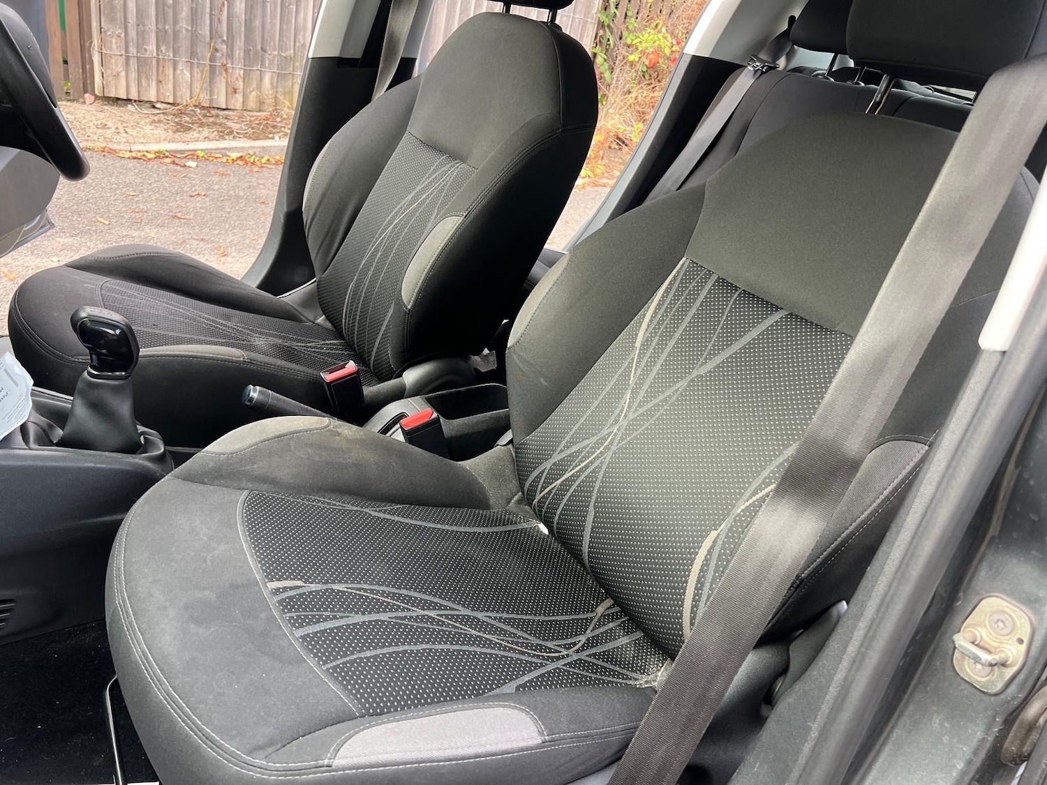 Used Peugeot 208 2013 for sale - 76397819: Photo 17