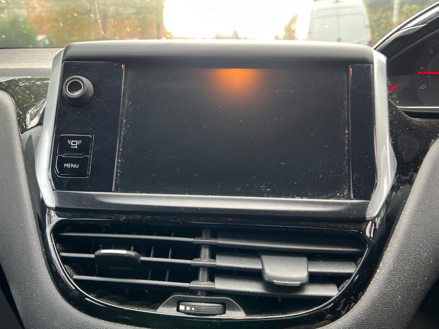 Used Peugeot 208 2013 for sale - 76397819: Photo 24