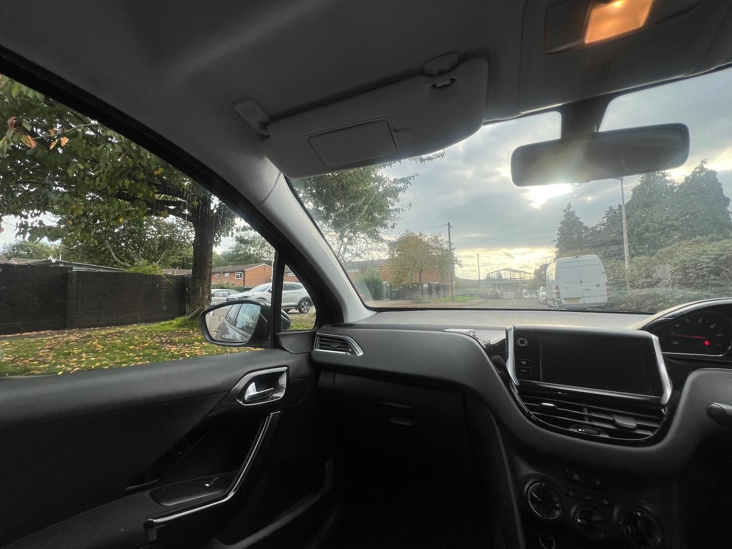 Used Peugeot 208 2013 for sale - 76397819: Photo 28