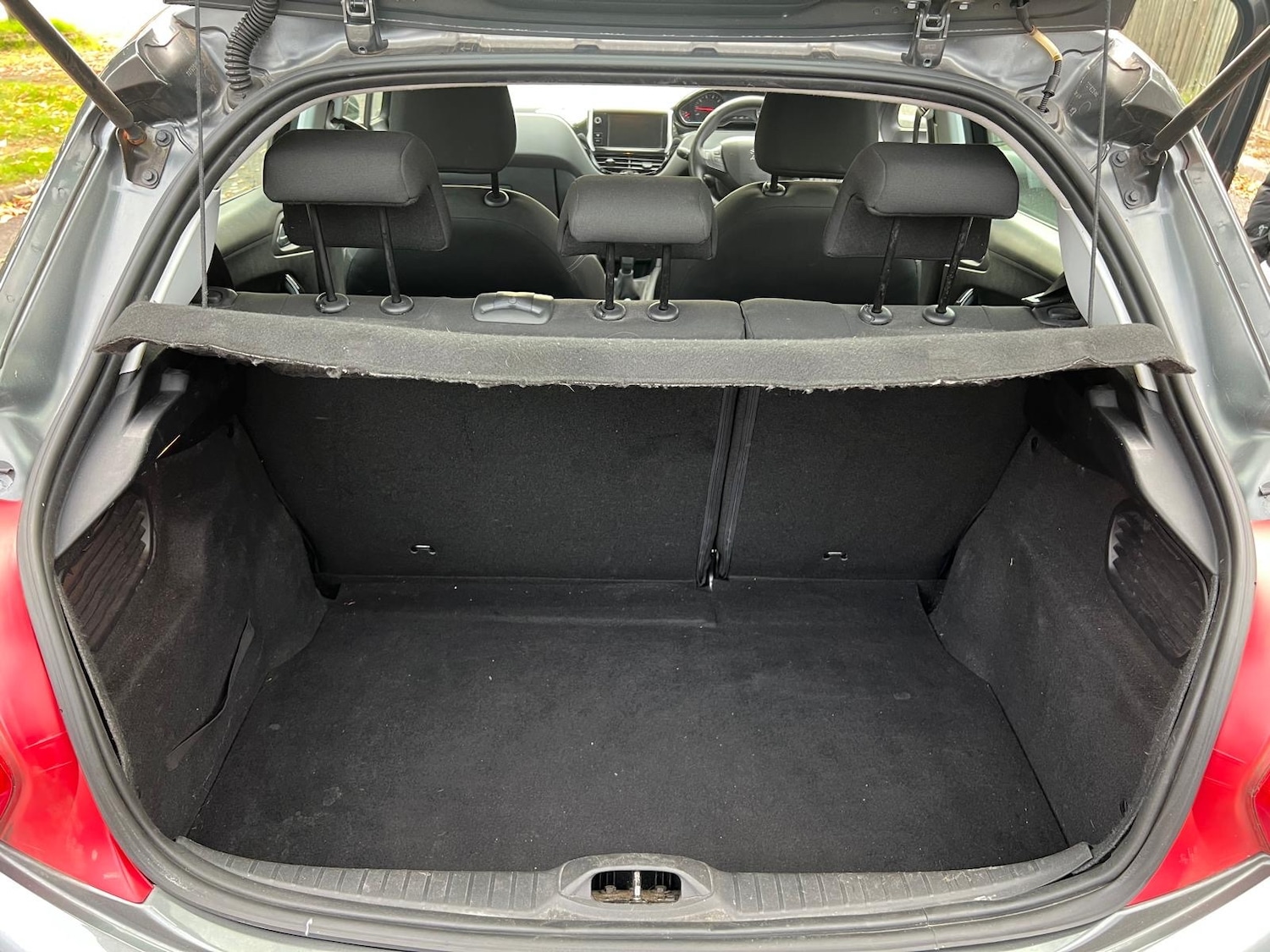 Used Peugeot 208 2013 for sale - 76397819: Photo 30