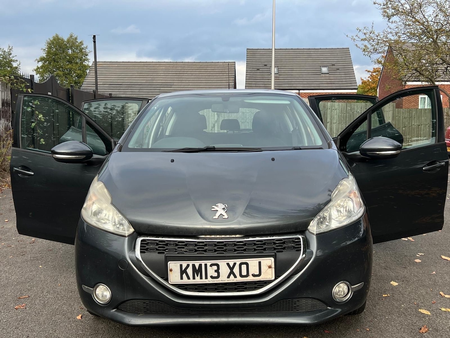Used Peugeot 208 2013 for sale - 76397819: Photo 46