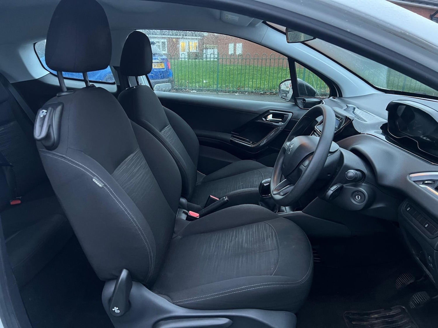 Used Peugeot 208 2015 for sale - 77613687: Photo 11