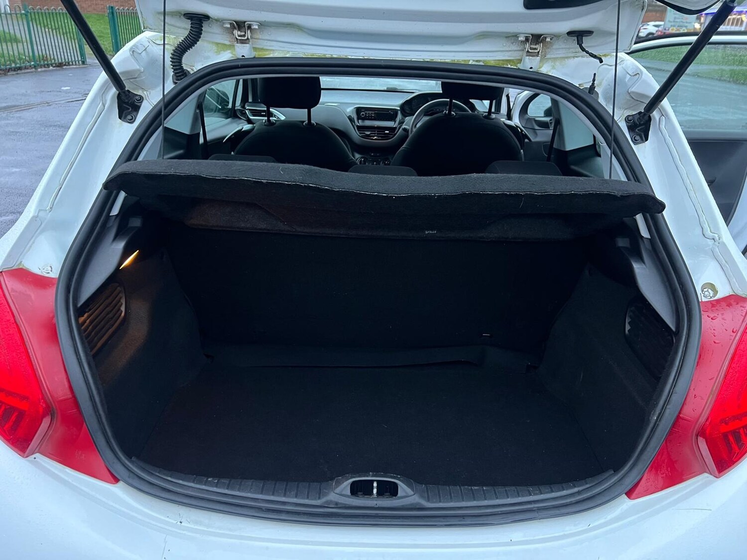 Used Peugeot 208 2015 for sale - 77613687: Photo 19