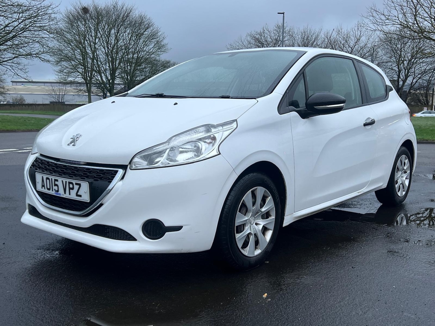 Used Peugeot 208 2015 for sale - 77613687: Photo 2
