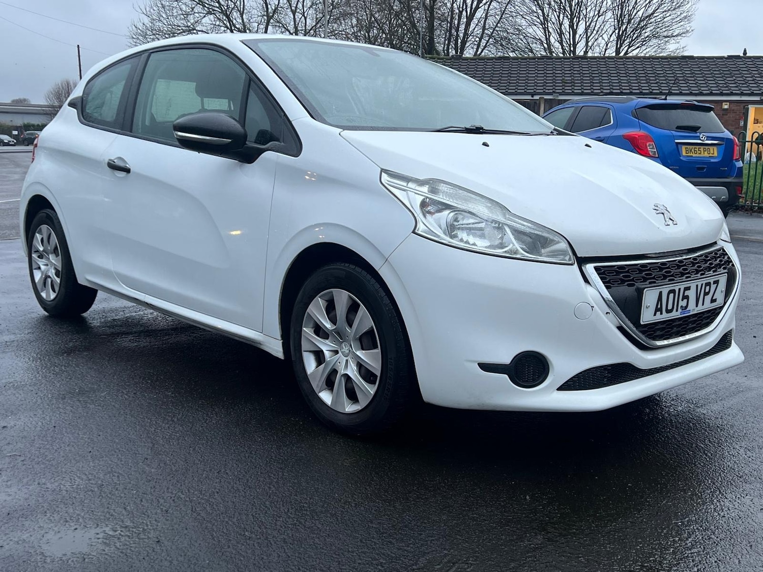 Used Peugeot 208 2015 for sale - 77613687: Photo 5
