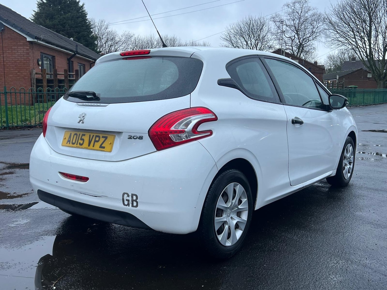 Used Peugeot 208 2015 for sale - 77613687: Photo 9