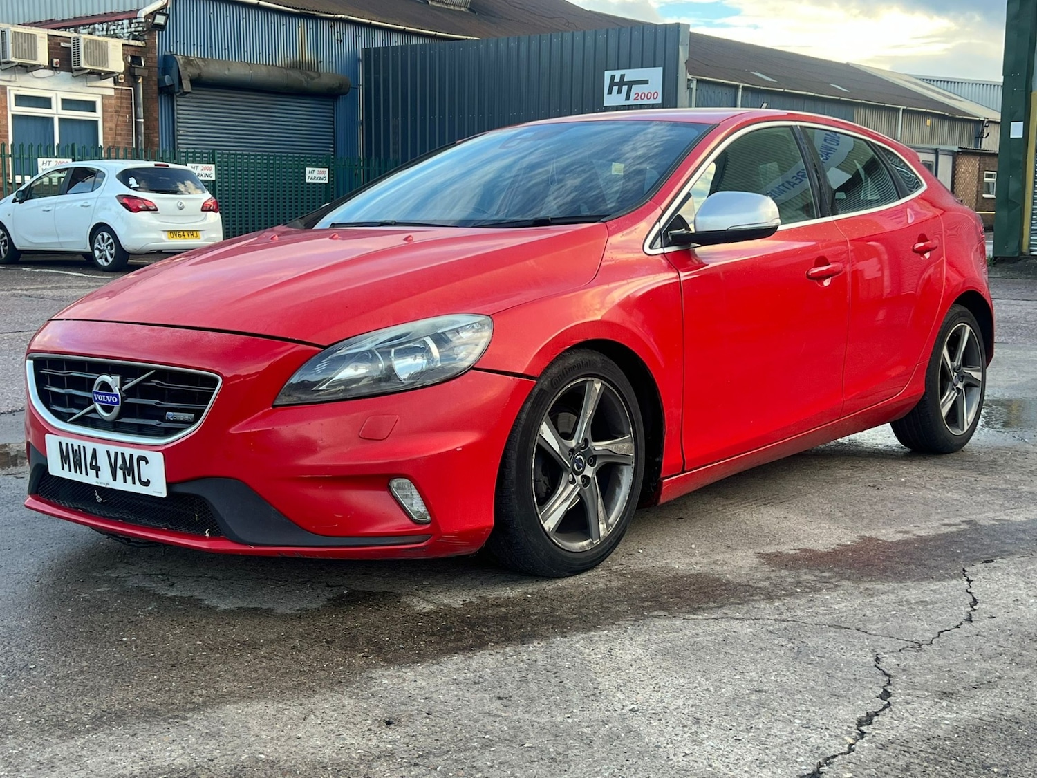 Used Volvo V40 2014 for sale - 76168352: Photo 13