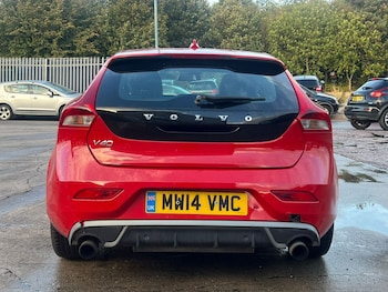 Used Volvo V40 2014 for sale - 76168352: Photo