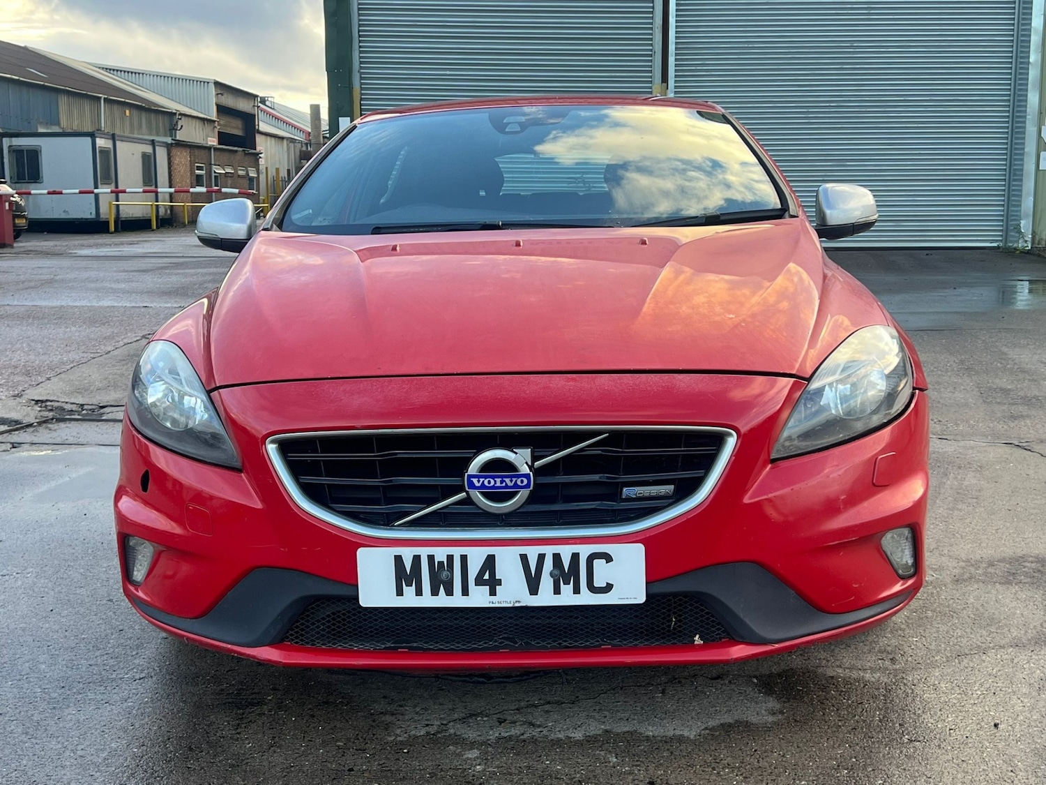 Used Volvo V40 2014 for sale - 76168352: Photo 3