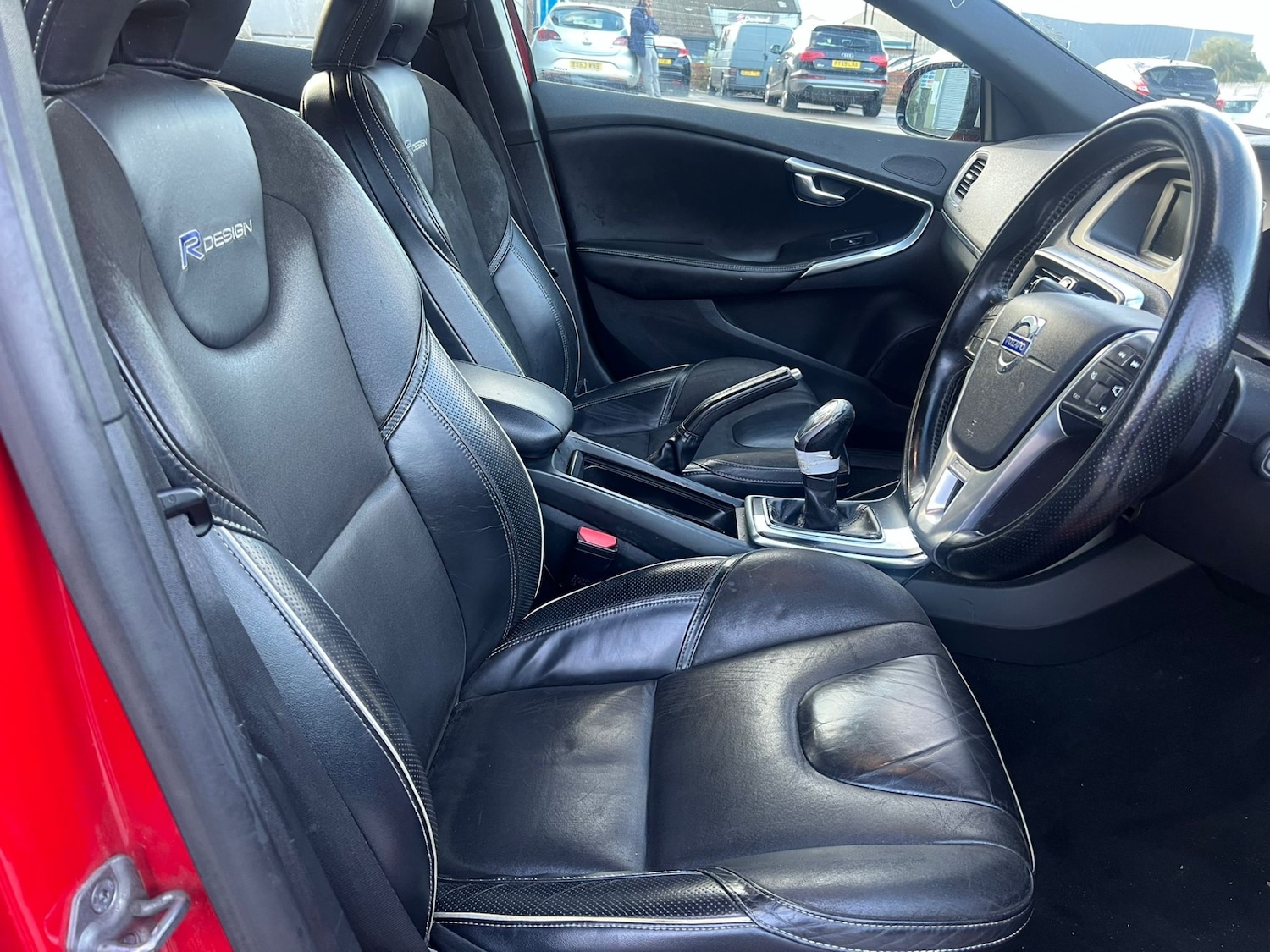 Used Volvo V40 2014 for sale - 76168352: Photo 4