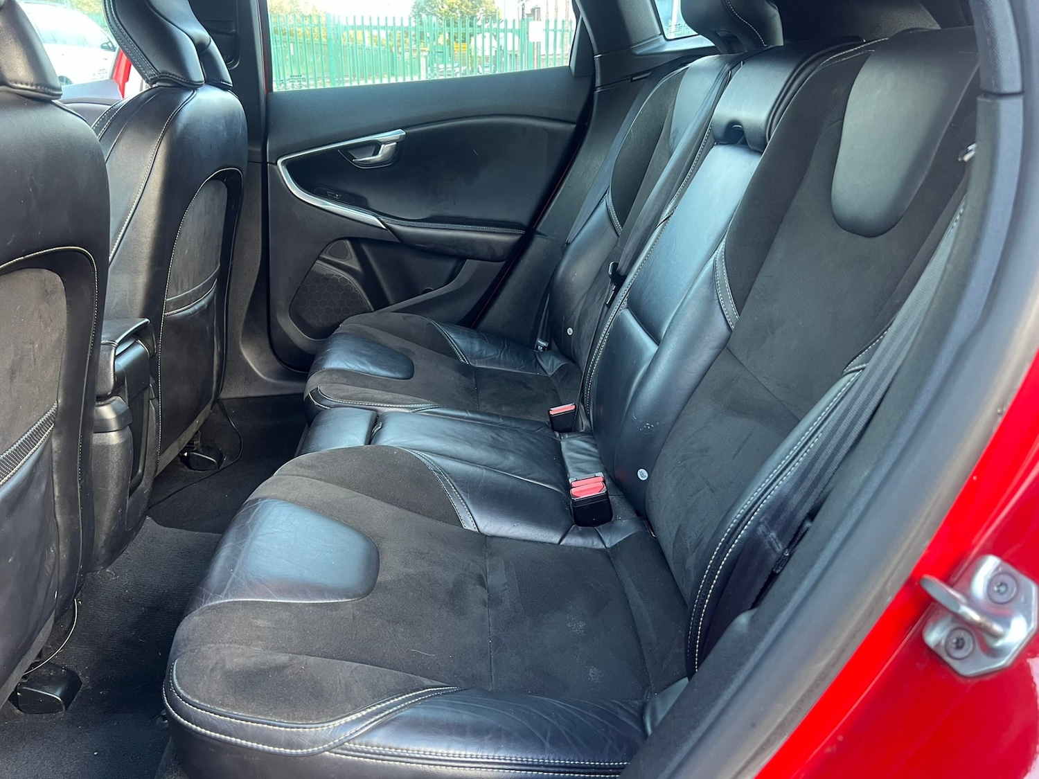 Used Volvo V40 2014 for sale - 76168352: Photo 5