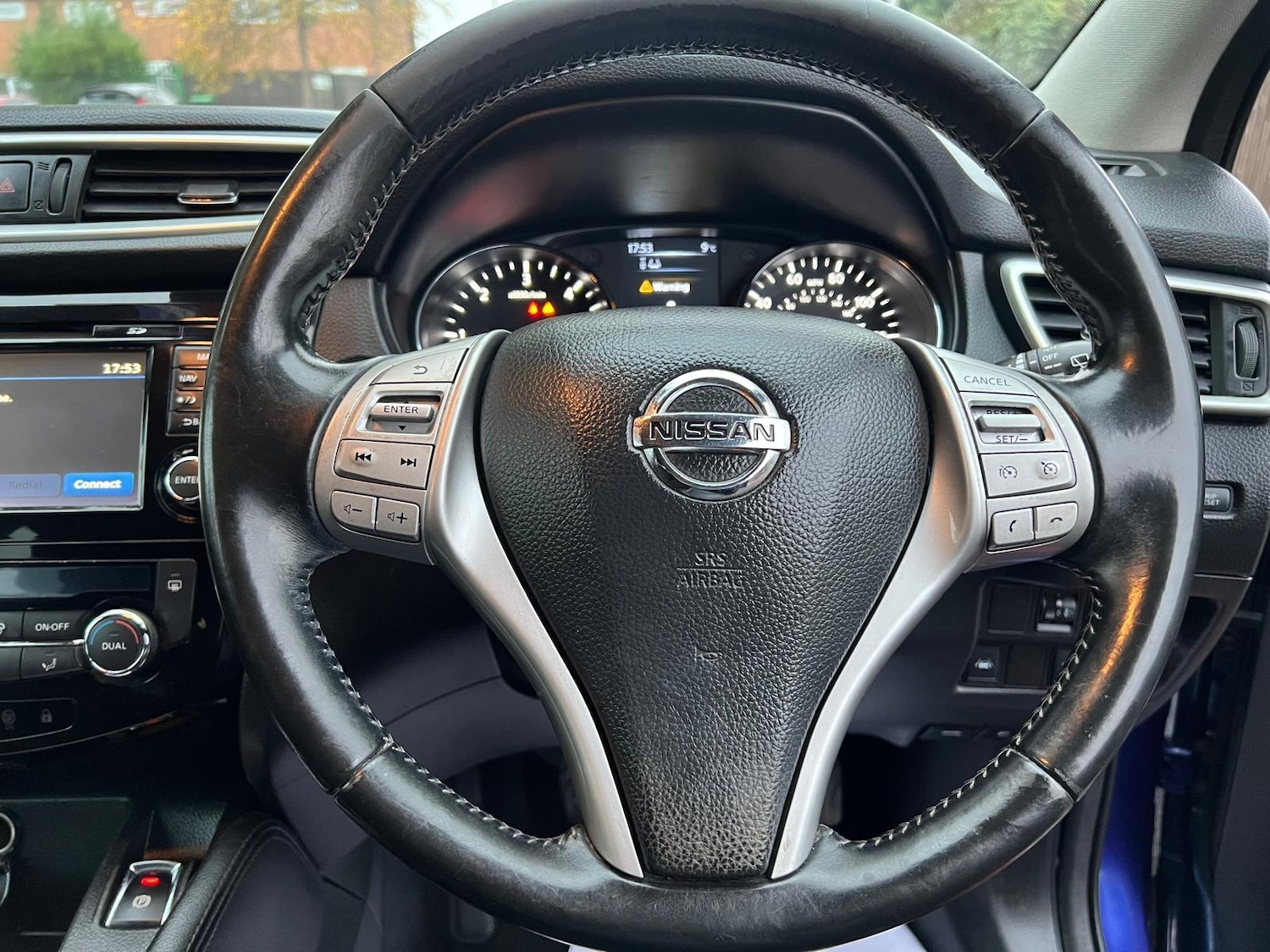 Used Nissan Qashqai 2015 for sale - 76258959: Photo 30