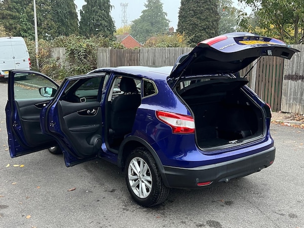 Used Nissan Qashqai 2015 for sale - 76258959: Photo 39
