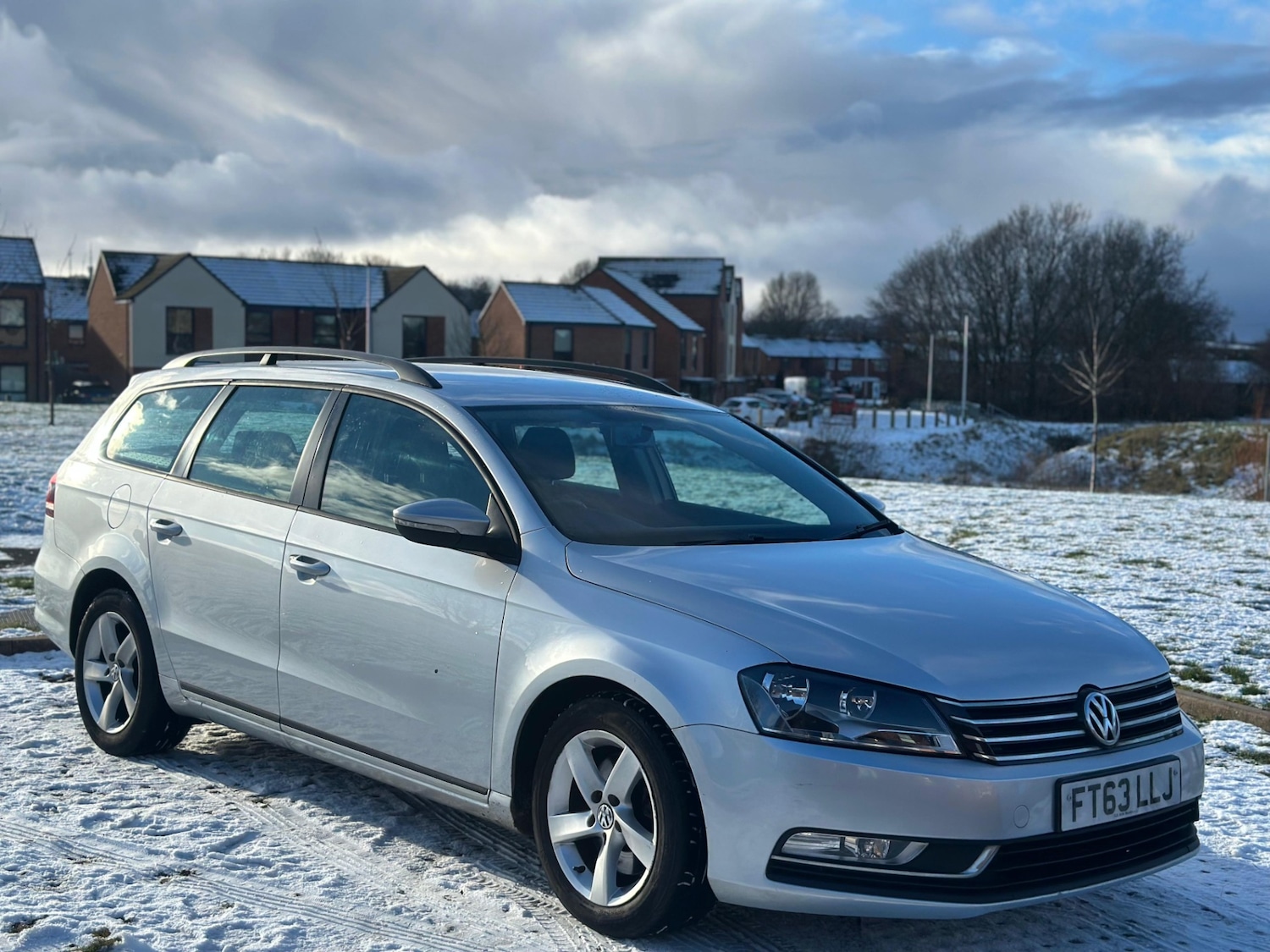 Used Volkswagen Passat 2014 for sale - 77102464: Photo 2