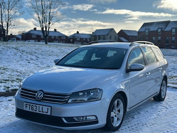 Used Volkswagen Passat 2014 for sale - 77102464: Photo