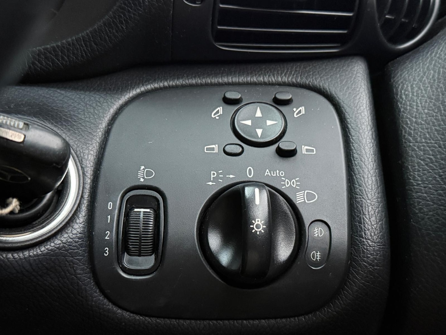 Used Mercedes-Benz C Class 2006 for sale - 76296852: Photo 41