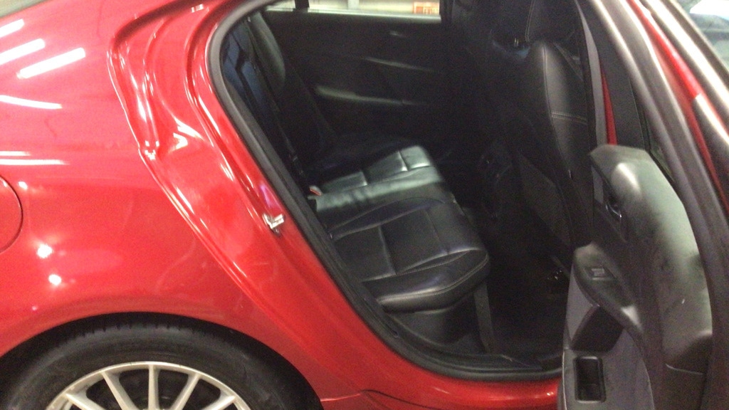 Used Jaguar XE 2016 for sale - 77218189: Photo 12