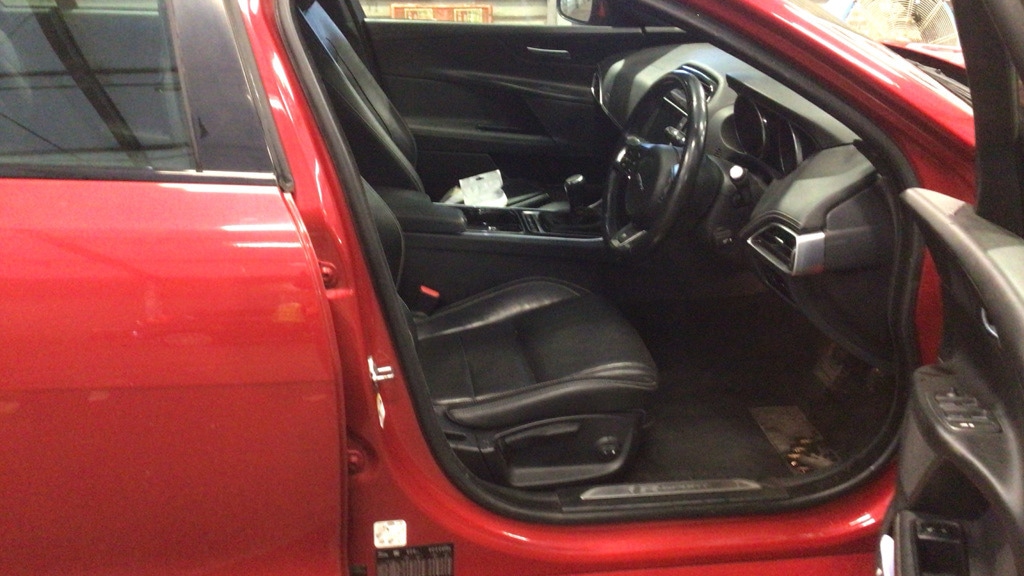 Used Jaguar XE 2016 for sale - 77218189: Photo 13