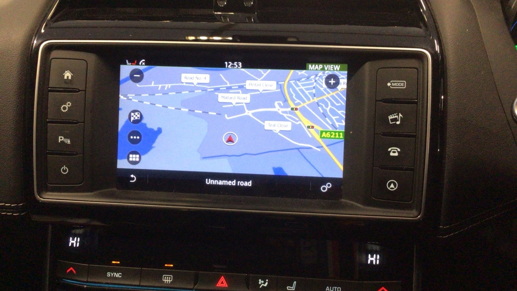 Used Jaguar XE 2016 for sale - 77218189: Photo 14