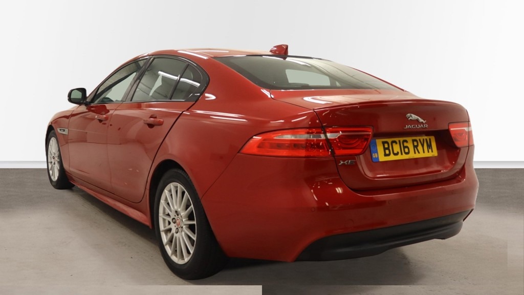 Used Jaguar XE 2016 for sale - 77218189: Photo 2
