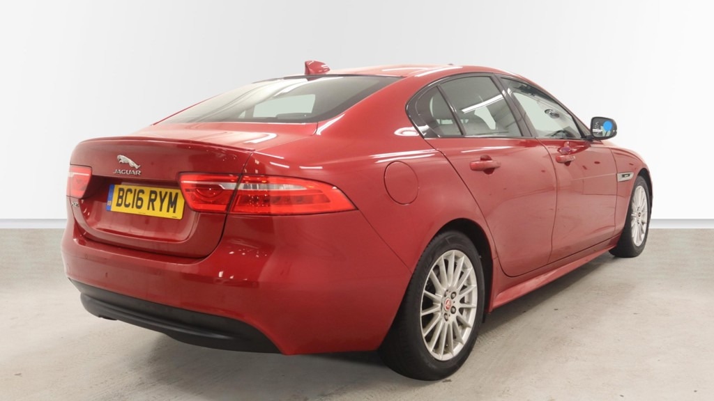 Used Jaguar XE 2016 for sale - 77218189: Photo 3
