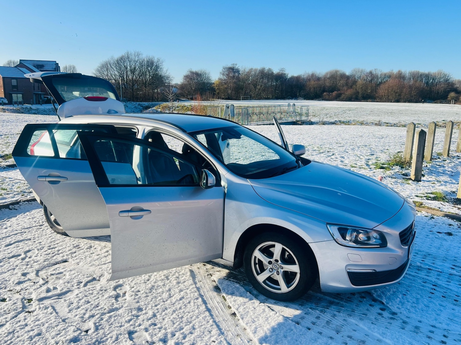 Used Volvo V60 2016 for sale - 77084636: Photo 25