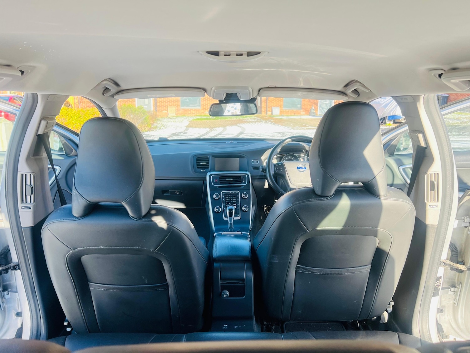 Used Volvo V60 2016 for sale - 77084636: Photo 29