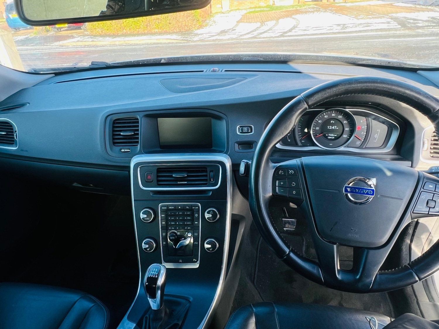 Used Volvo V60 2016 for sale - 77084636: Photo 38