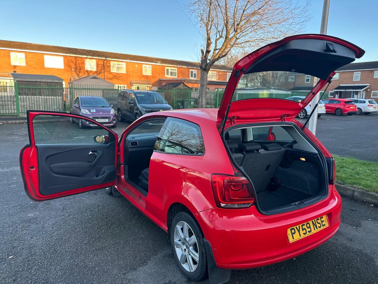 Used Volkswagen Polo 2010 for sale - 76772279: Photo 30