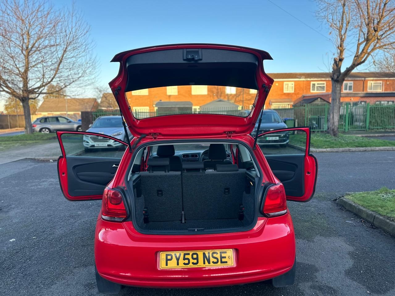 Used Volkswagen Polo 2010 for sale - 76772279: Photo 32