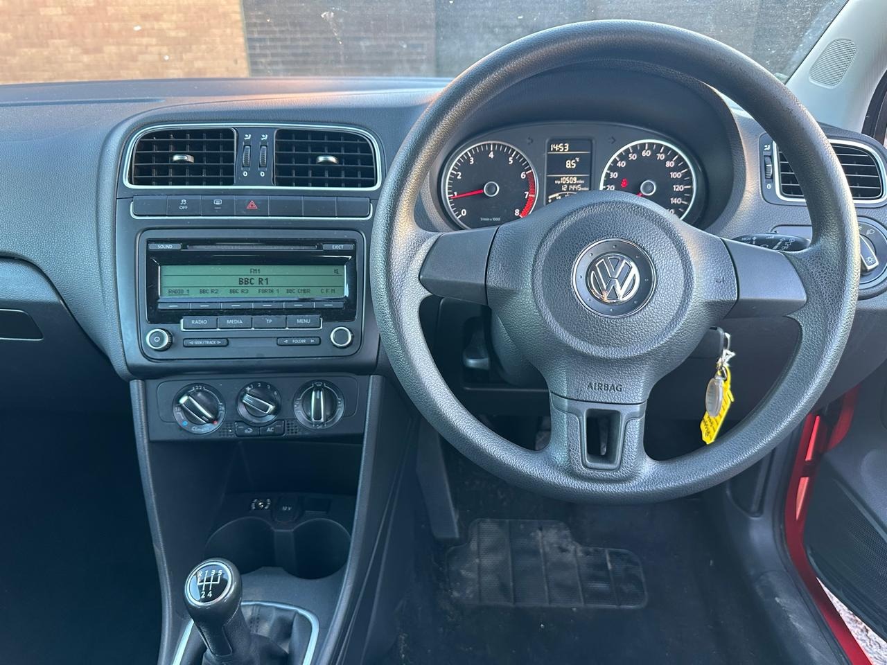 Used Volkswagen Polo 2010 for sale - 76772279: Photo 5