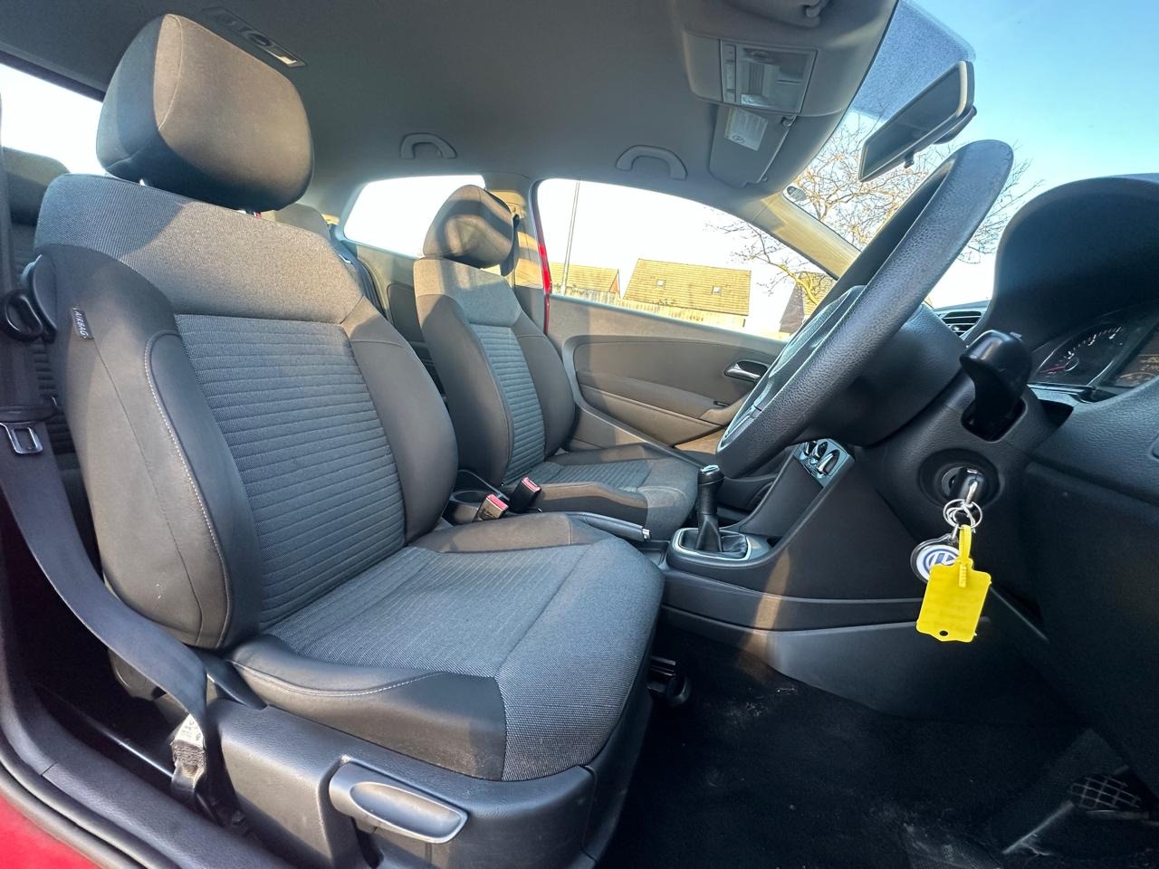 Used Volkswagen Polo 2010 for sale - 76772279: Photo 8