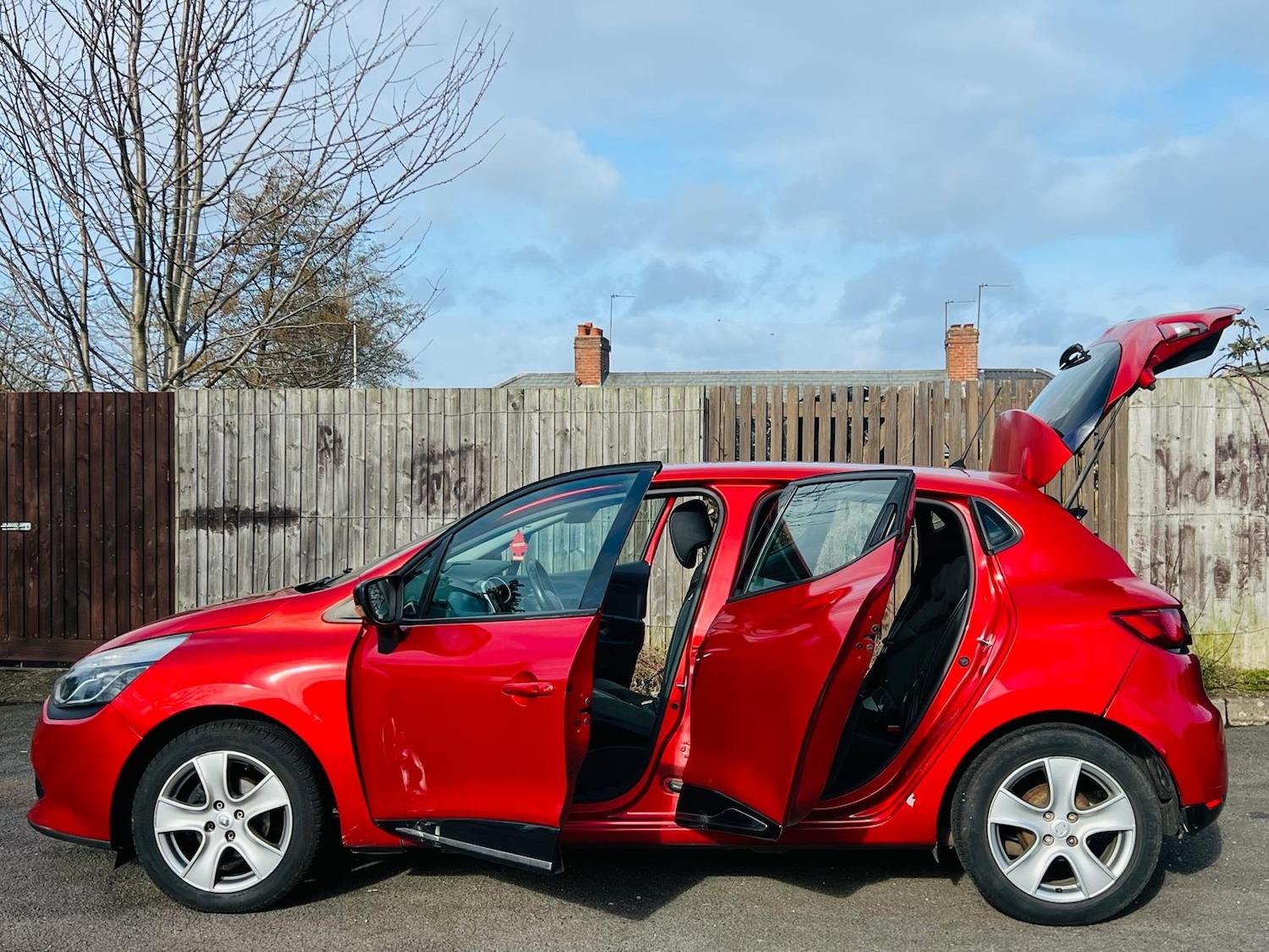 Used Renault Clio 2015 for sale - 77613681: Photo 10