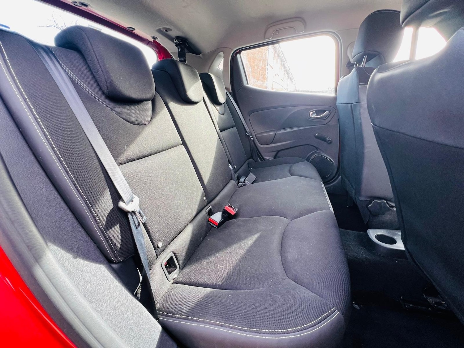 Used Renault Clio 2015 for sale - 77613681: Photo 17