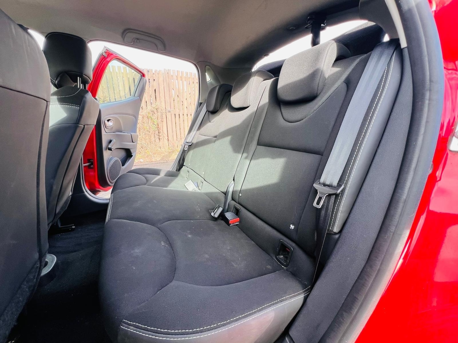 Used Renault Clio 2015 for sale - 77613681: Photo 18