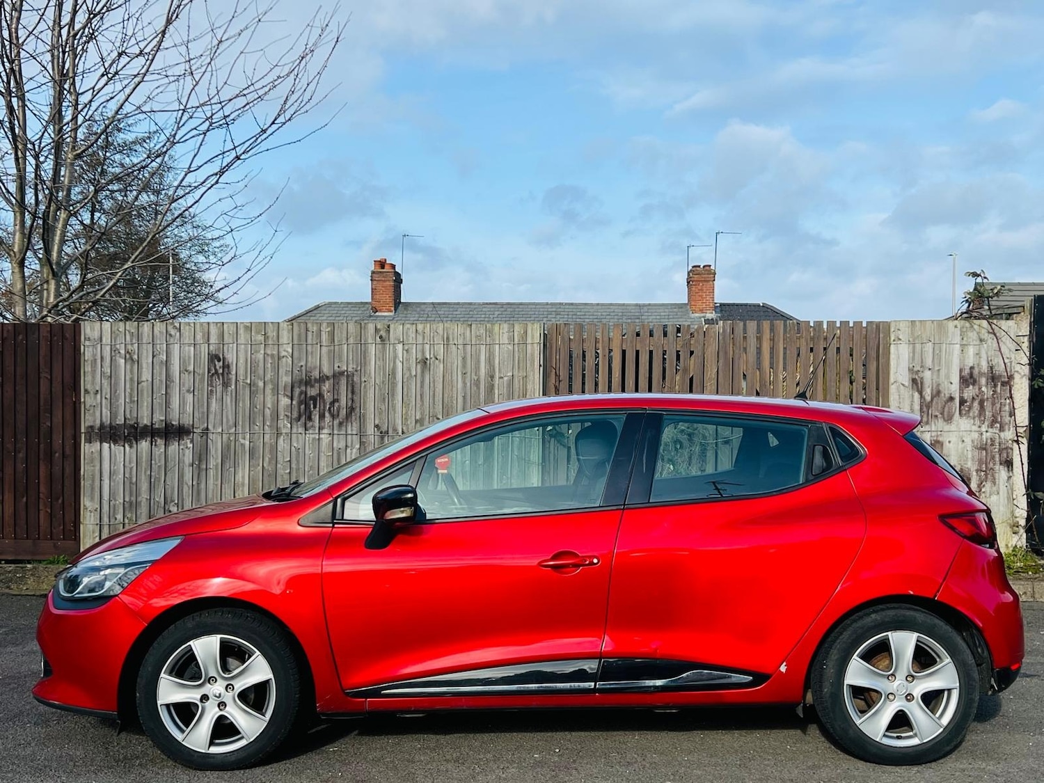 Used Renault Clio 2015 for sale - 77613681: Photo 28