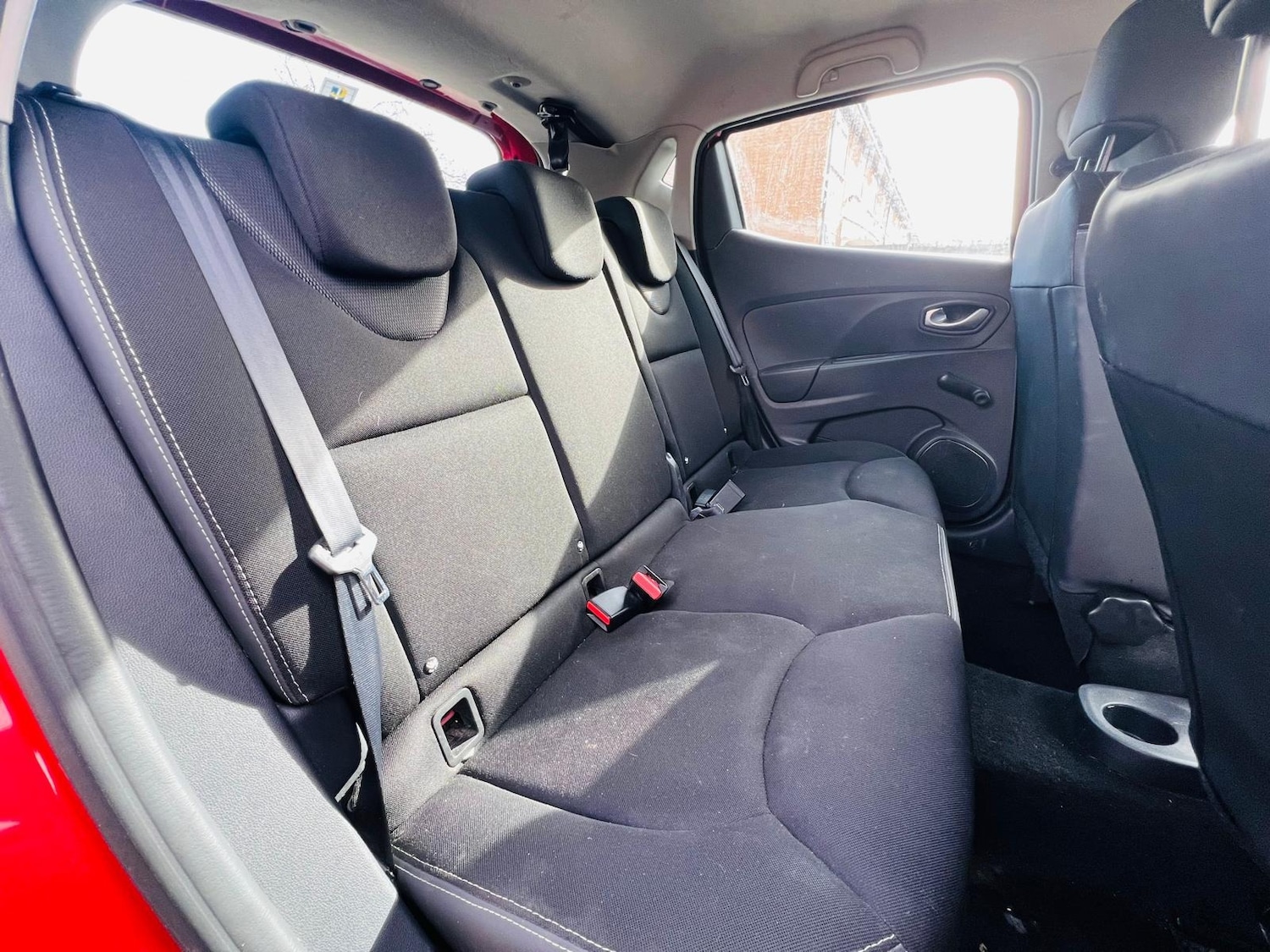 Used Renault Clio 2015 for sale - 77613681: Photo 35