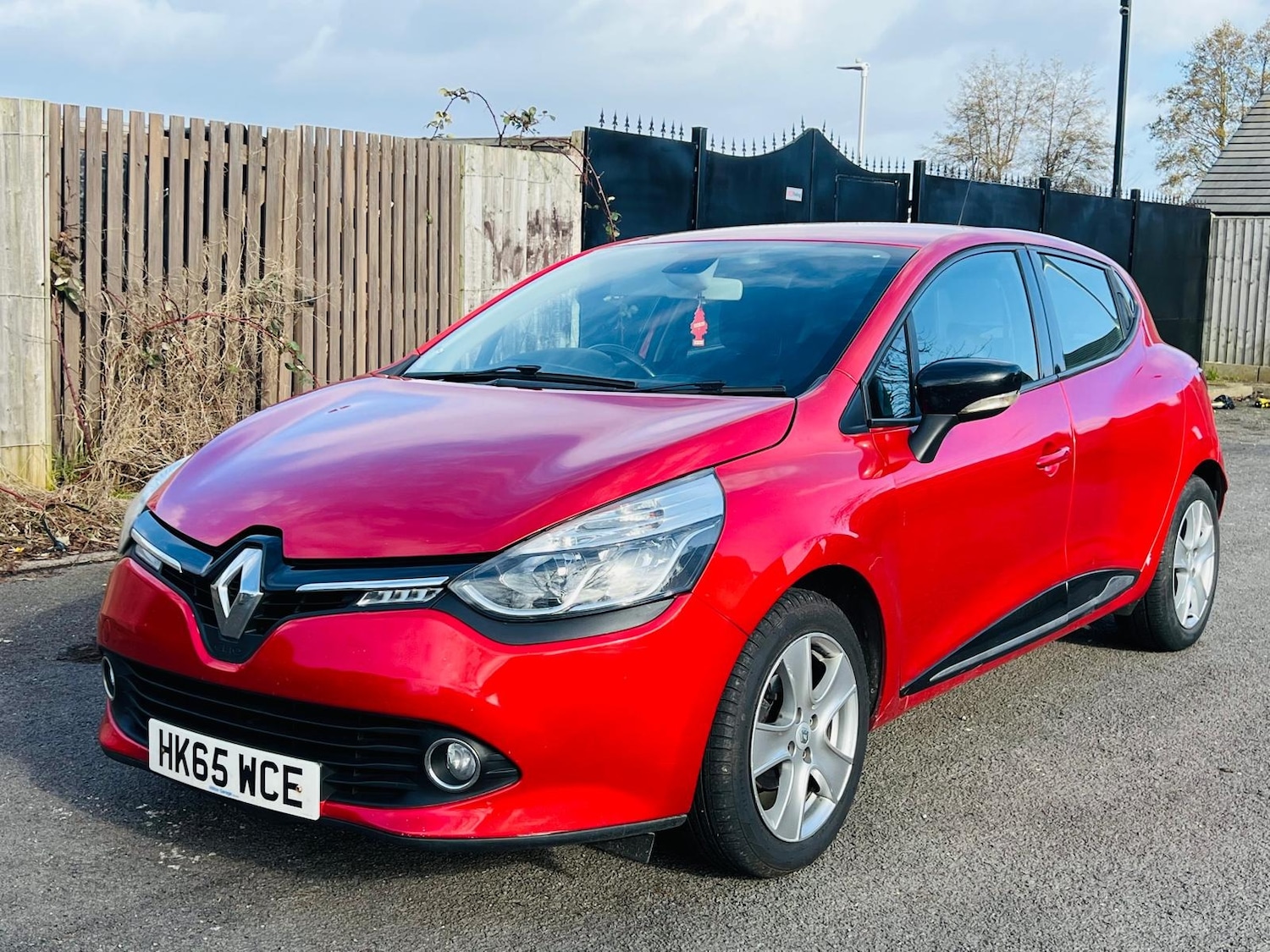Used Renault Clio 2015 for sale - 77613681: Photo 4