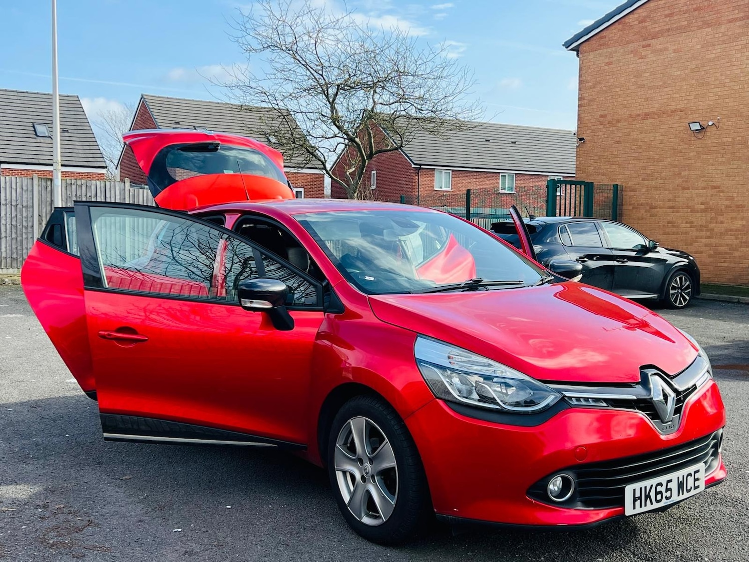 Used Renault Clio 2015 for sale - 77613681: Photo 8