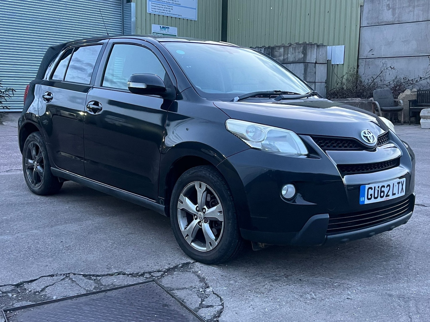 Used Toyota Urbancruiser 2012 for sale - 76168353: Photo 4