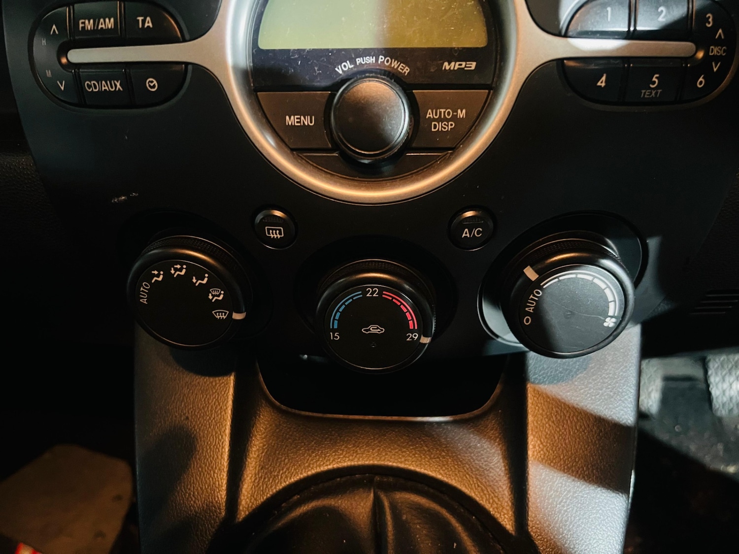 Used Mazda Mazda2 2008 for sale - 77218145: Photo 22