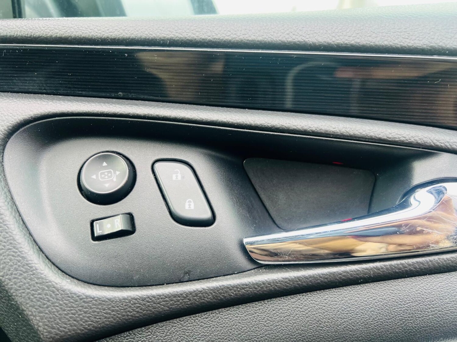 Used Vauxhall Insignia 2015 for sale - 77515213: Photo 29