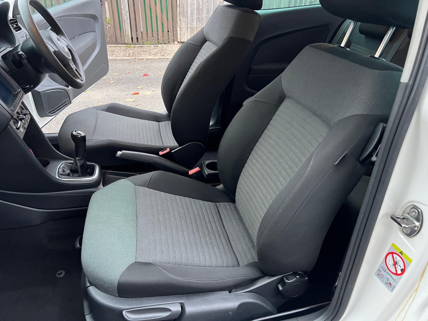 Used Volkswagen Polo 2010 for sale - 76370056: Photo 27