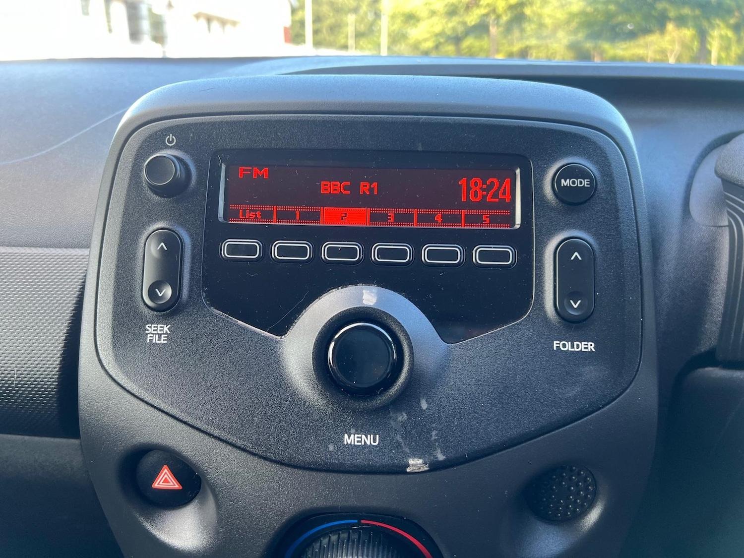 Used Peugeot 108 2015 for sale - 76176111: Photo 28