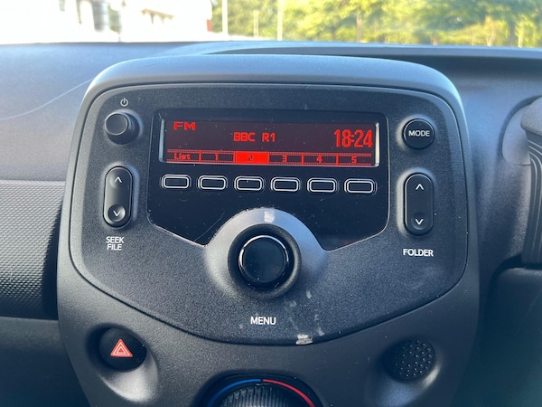 Used Peugeot 108 2015 for sale - 76176111: Photo 28