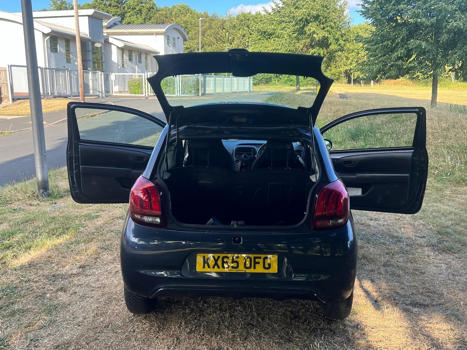 Used Peugeot 108 2015 for sale - 76176111: Photo 5