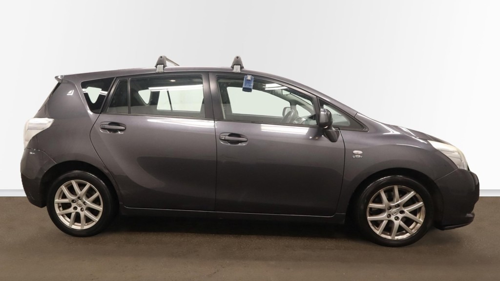 Used Toyota Verso 2011 for sale - 76802504: Photo 3