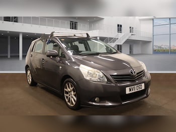 Used Toyota Verso 2011 for sale - 76802504: Photo