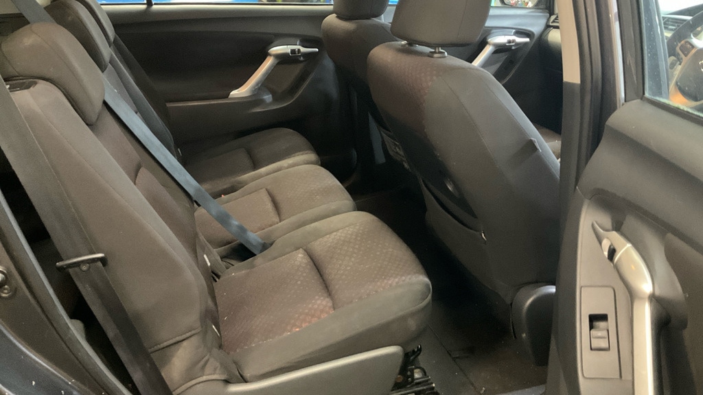 Used Toyota Verso 2011 for sale - 76802504: Photo 7