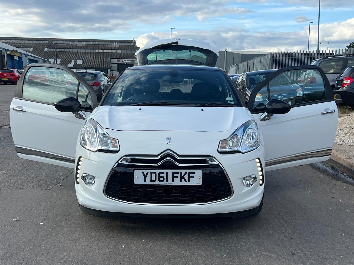 Used Citroen DS3 2011 for sale - 76167583: Photo 27
